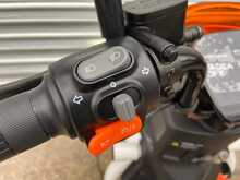 Yadea GFX White 1.0 Motorbike Automatic Electric - N446