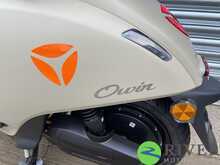 Yadea Owin Matt Beige sand/Grey Motorbike 1 Automatic Electric - N447