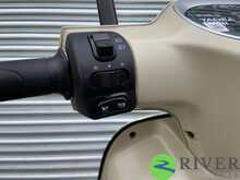 Yadea Owin Matt Beige sand/Grey Motorbike 1 Automatic Electric - N447
