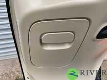 Yadea Owin Matt Beige sand/Grey Motorbike 1 Automatic Electric - N447