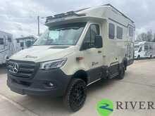 Eura Mobil Xtura 686EF Motorhome 2.0 Automatic Diesel - N475