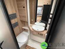 Eura Mobil Xtura 686EF Motorhome 2.0 Automatic Diesel - N475
