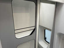 Pilote Evidence V633M - N656