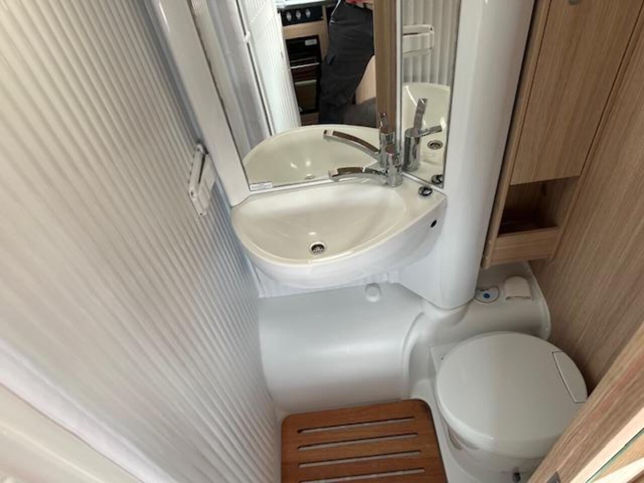 Used 2020 Sunlight V60 Motorhome Manual Diesel For Sale (U1) River