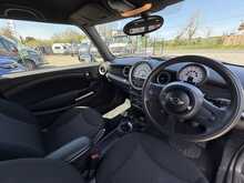 MINI Clubvan 1.6 Cooper D Car Derived Van 5dr Diesel Manual Euro 5 (s/s) (112 ps) 1.6 5dr Car Manual Diesel - U118