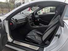 Mercedes-Benz SLK Mercedes-Benz SLK 200K Convertible - U354