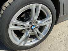 BMW 3 Series 2.0 320d M Sport Saloon 4dr Diesel Auto xDrive Euro 6 (s/s) (190 ps) 2.0 4dr Car Automatic Diesel - U431