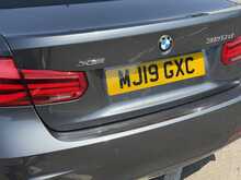 BMW 3 Series 2.0 320d M Sport Saloon 4dr Diesel Auto xDrive Euro 6 (s/s) (190 ps) 2.0 4dr Car Automatic Diesel - U431