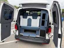 Volkswagen Transporter Transformed Optimus Camper - U432
