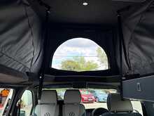 Volkswagen Transporter Transformed Optimus Camper - U432