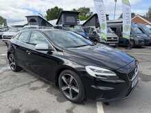 Volvo V40 2.0 T2 R-Design Hatchback 5dr Petrol Manual Euro 6 (s/s) (122 ps) 2.0 5dr Car Manual Petrol - U438