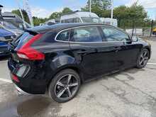 Volvo V40 2.0 T2 R-Design Hatchback 5dr Petrol Manual Euro 6 (s/s) (122 ps) 2.0 5dr Car Manual Petrol - U438