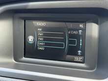 Volvo V40 2.0 T2 R-Design Hatchback 5dr Petrol Manual Euro 6 (s/s) (122 ps) 2.0 5dr Car Manual Petrol - U438