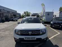 Dacia Duster 1.5 dCi Laureate SUV 5dr Diesel Manual 4WD Euro 6 (s/s) (110 ps) 1.5 5dr Car Manual Diesel - U444