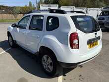 Dacia Duster 1.5 dCi Laureate SUV 5dr Diesel Manual 4WD Euro 6 (s/s) (110 ps) 1.5 5dr Car Manual Diesel - U444