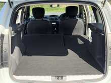 Dacia Duster 1.5 dCi Laureate SUV 5dr Diesel Manual 4WD Euro 6 (s/s) (110 ps) 1.5 5dr Car Manual Diesel - U444