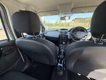 Dacia Duster 1.5 dCi Laureate SUV 5dr Diesel Manual 4WD Euro 6 (s/s) (110 ps) 1.5 5dr Car Manual Diesel - U444
