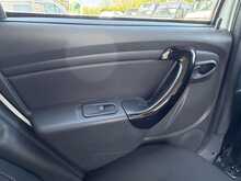 Dacia Duster 1.5 dCi Laureate SUV 5dr Diesel Manual 4WD Euro 6 (s/s) (110 ps) 1.5 5dr Car Manual Diesel - U444