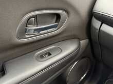 Honda HR-V i-VTEC SE 1.5 5dr Car Manual Petrol - U448