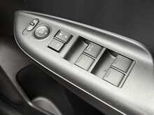 Honda Jazz i-VTEC S 1.3 5dr Car Manual Petrol - U452