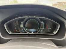Volvo V40 1.6 D2 R-Design Lux Hatchback 5dr Diesel Manual Euro 5 (s/s) (115 ps) 1.6 5dr Car Manual Diesel - U453