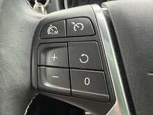 Volvo V40 1.6 D2 R-Design Lux Hatchback 5dr Diesel Manual Euro 5 (s/s) (115 ps) 1.6 5dr Car Manual Diesel - U453