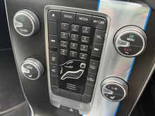 Volvo V40 1.6 D2 R-Design Lux Hatchback 5dr Diesel Manual Euro 5 (s/s) (115 ps) 1.6 5dr Car Manual Diesel - U453