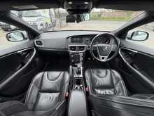 Volvo V40 1.6 D2 R-Design Lux Hatchback 5dr Diesel Manual Euro 5 (s/s) (115 ps) 1.6 5dr Car Manual Diesel - U453