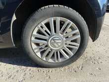 Volkswagen up! Move up! 1.0 3dr Car Manual Petrol - U458