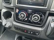 Auto Trail Expedition 68 Motorhome 2.2 Automatic Diesel - U459