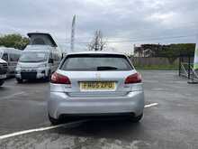 Peugeot 308 1.2 PureTech Allure Hatchback 5dr Petrol EAT Euro 6 (s/s) (130 ps) - U468