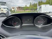 Peugeot 308 1.2 PureTech Allure Hatchback 5dr Petrol EAT Euro 6 (s/s) (130 ps) - U468