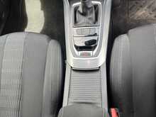 Peugeot 308 1.2 PureTech Allure Hatchback 5dr Petrol EAT Euro 6 (s/s) (130 ps) - U468