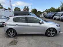 Peugeot 308 1.2 PureTech Allure Hatchback 5dr Petrol EAT Euro 6 (s/s) (130 ps) 1.2 5dr Car Automatic Petrol - U468