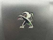 Peugeot 308 1.2 PureTech Allure Hatchback 5dr Petrol EAT Euro 6 (s/s) (130 ps) 1.2 5dr Car Automatic Petrol - U468