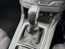 Peugeot 308 1.2 PureTech Allure Hatchback 5dr Petrol EAT Euro 6 (s/s) (130 ps) 1.2 5dr Car Automatic Petrol - U468