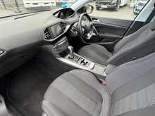 Peugeot 308 1.2 PureTech Allure Hatchback 5dr Petrol EAT Euro 6 (s/s) (130 ps) 1.2 5dr Car Automatic Petrol - U468