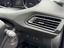 Peugeot 308 1.2 PureTech Allure Hatchback 5dr Petrol EAT Euro 6 (s/s) (130 ps) 1.2 5dr Car Automatic Petrol - U468