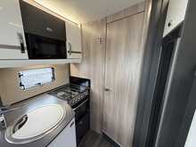 Swift Hi-Style 694 - U469