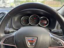Dacia Sandero Stepway 0.9 TCe Comfort Hatchback 5dr Petrol Manual Euro 6 (s/s) (90 ps) 0.9 5dr Car Manual Petrol - U502