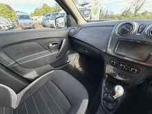 Dacia Sandero Stepway 0.9 TCe Comfort Hatchback 5dr Petrol Manual Euro 6 (s/s) (90 ps) 0.9 5dr Car Manual Petrol - U502