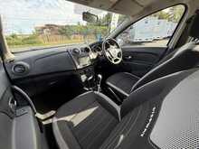 Dacia Sandero Stepway 0.9 TCe Comfort Hatchback 5dr Petrol Manual Euro 6 (s/s) (90 ps) 0.9 5dr Car Manual Petrol - U502