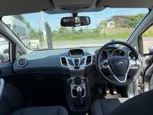 Ford Fiesta 1.25 Zetec Hatchback 5dr 1.3 5dr Car Manual Petrol - U503