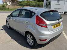 Ford Fiesta 1.25 Zetec Hatchback 5dr 1.3 5dr Car Manual Petrol - U503