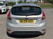 Ford Fiesta 1.25 Zetec Hatchback 5dr 1.3 5dr Car Manual Petrol - U503