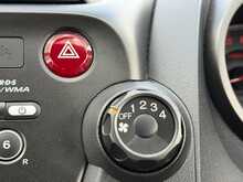 Honda Jazz 1.2 i-VTEC S Hatchback 5dr Petrol Manual Euro 5 (A/C) (90 ps) 1.2 5dr Car Manual Petrol - U519