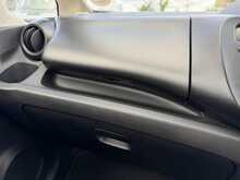 Honda Jazz 1.2 i-VTEC S Hatchback 5dr Petrol Manual Euro 5 (A/C) (90 ps) 1.2 5dr Car Manual Petrol - U519