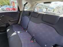 Honda Jazz 1.2 i-VTEC S Hatchback 5dr Petrol Manual Euro 5 (A/C) (90 ps) 1.2 5dr Car Manual Petrol - U519
