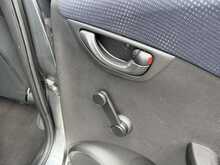 Honda Jazz 1.2 i-VTEC S Hatchback 5dr Petrol Manual Euro 5 (A/C) (90 ps) 1.2 5dr Car Manual Petrol - U519