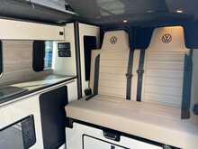 Volkswagen Transporter 2.0 TDI T28 BlueMotion Tech Highline Panel Van 5dr Diesel DSG FWD SWB Euro 6 (s/s) (150 ps) 2.0 5dr - U530